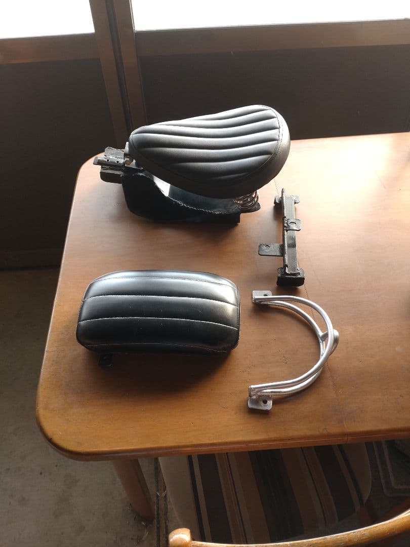 TW200 ノーマルフレーム用ボルトオンシート＆ピリオンシート＆ピーナッツタンク