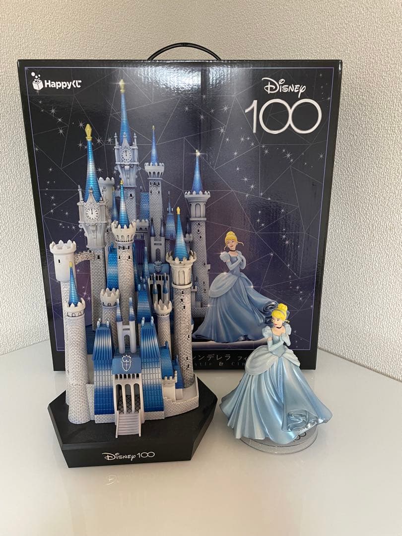 【美品】ディズニー100ハッピーくじ　A賞　シンデレラ城　シンデレラ　フィギュア