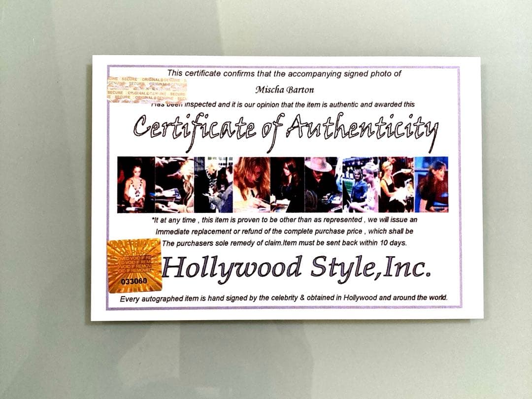 ミーシャ・バートン直筆サイン入り2Lサイズ写真…