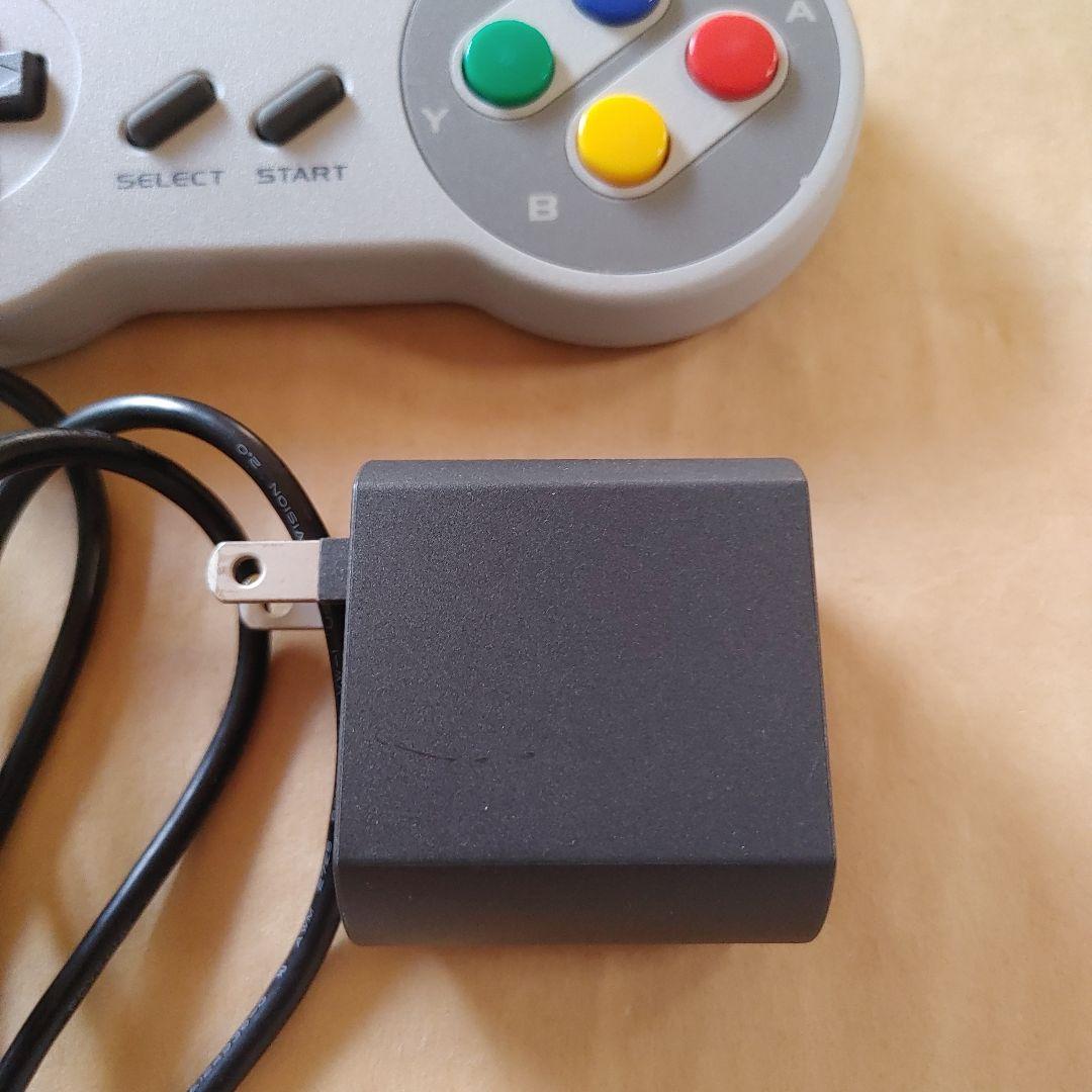 ニンテンドークラシックミニ　スーパーファミコン　（純正ACアダプター付き）