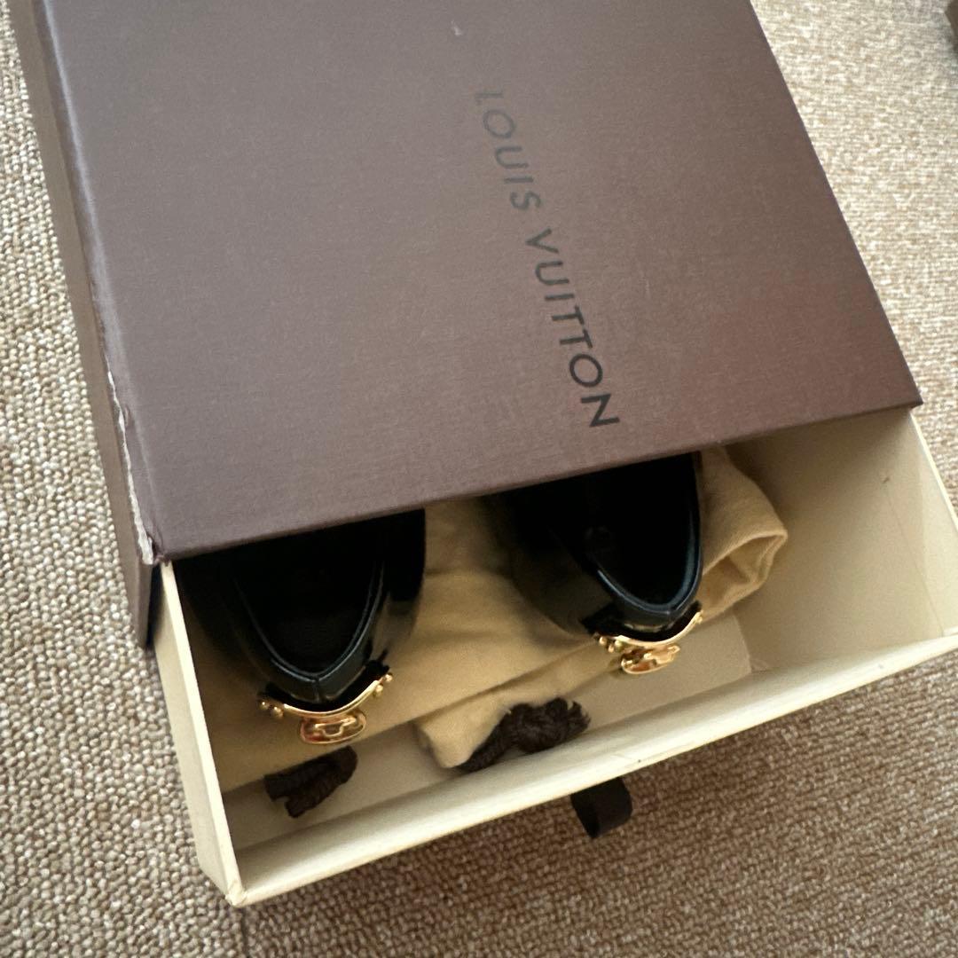 美品　LOUIS VUITTON ブラック フラットシューズ　37