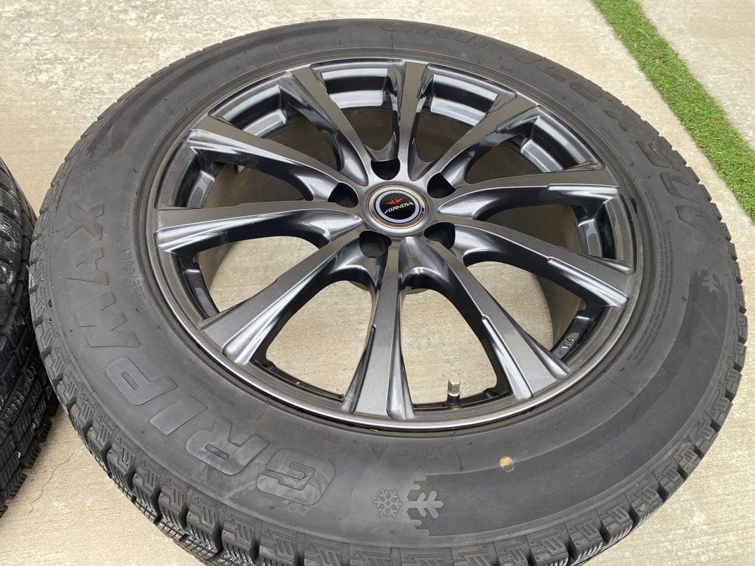 ニック　18インチ スタッドレスタイヤ(225/60R18)