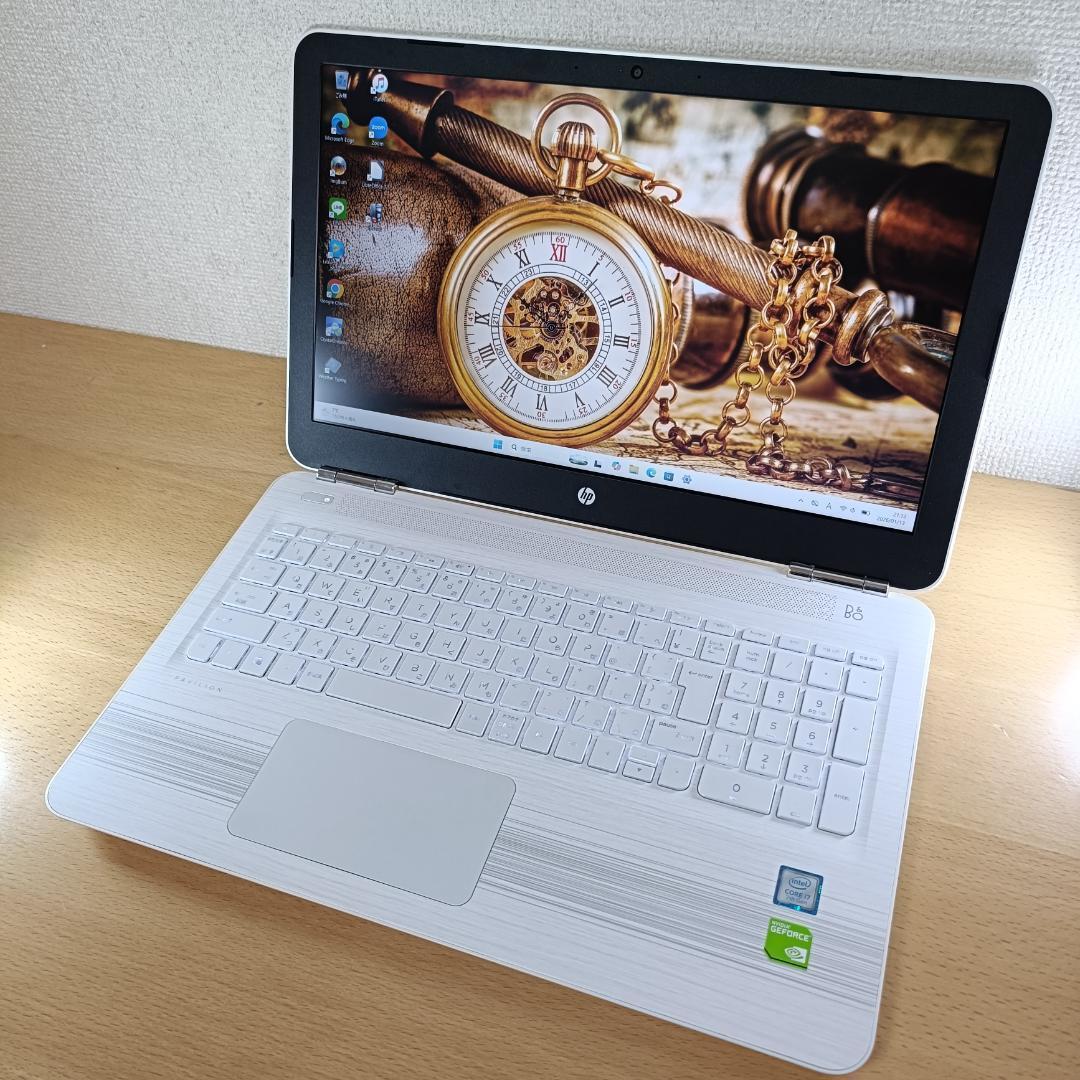 ノートPC Windows11 Core i7 SSD メモリ16GB HP 白