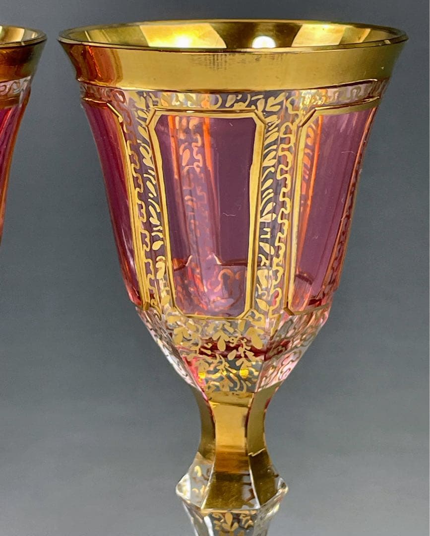 ボヘミア パネルグラス ２個セット クランベリー被せ ワイングラス クサック