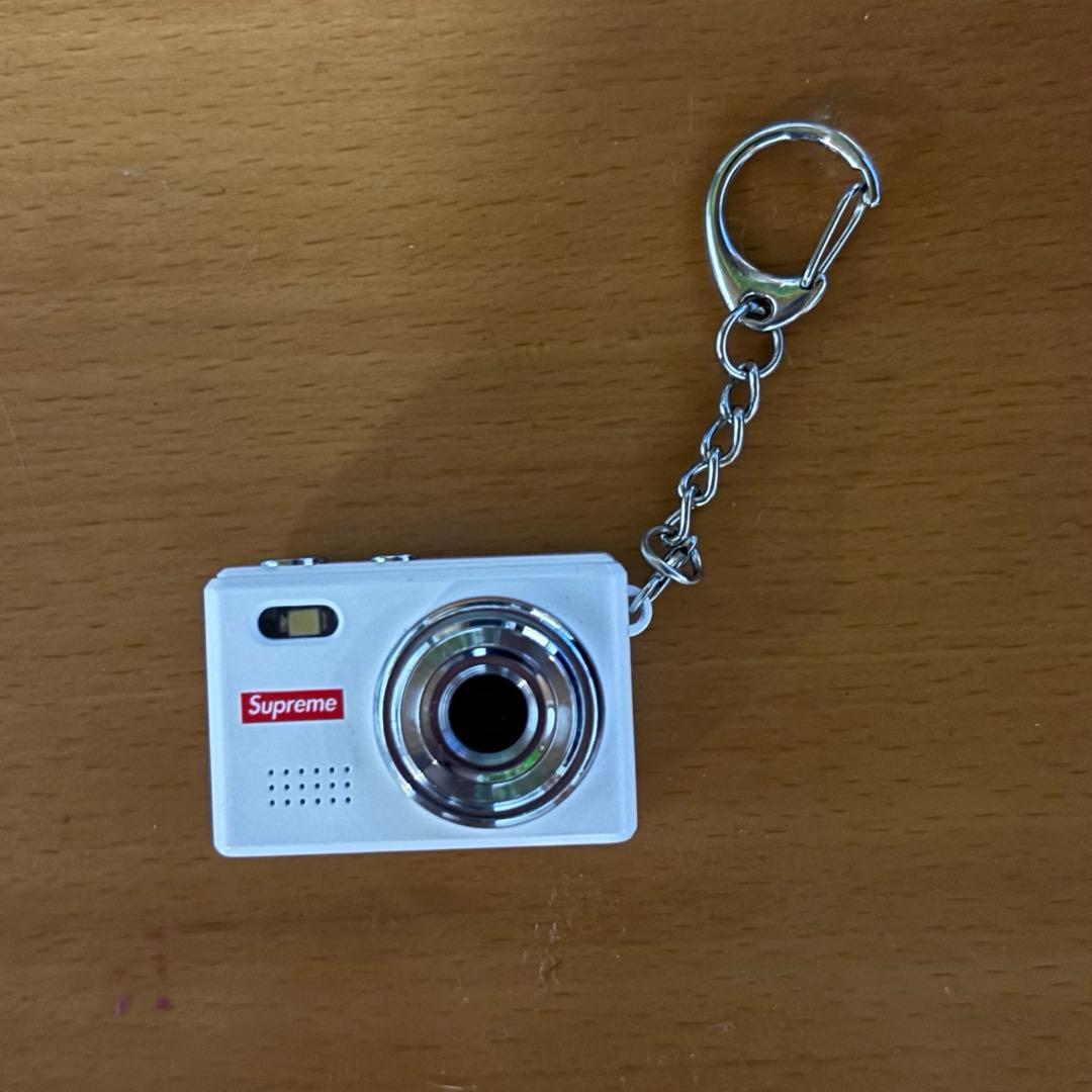 Supreme Digital Camera シュプリーム Keychain