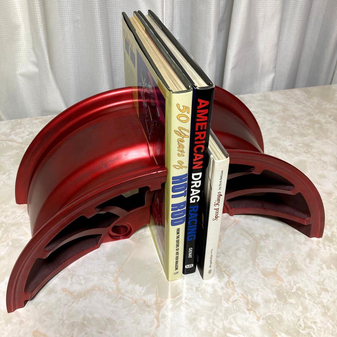 アメリカのアルミホィールで作ったブックエンド　洋書一冊付き　レア