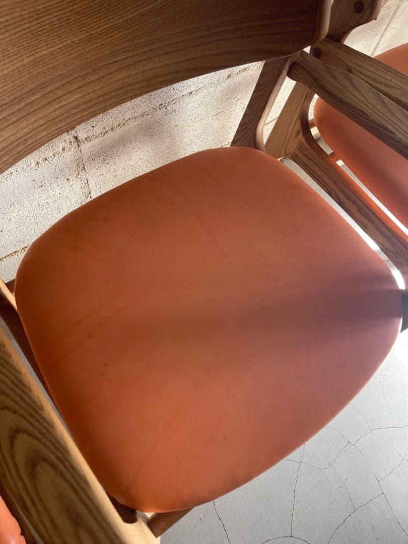 MOMO NATURAL ダイニングチェア　本革　アルダー材無垢　2点セット