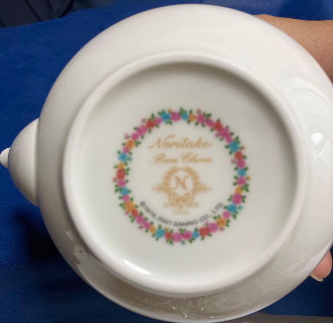 # ハローキティ世界限定999セット　希少生産2001 チャイナボーンセット