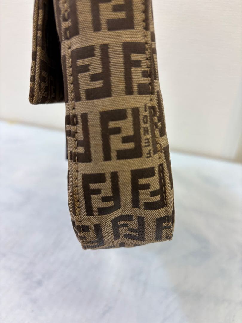 M*a様 大特価【ヴィンテージ】フェンディ 8BR000 NY1 ショルダーバッ