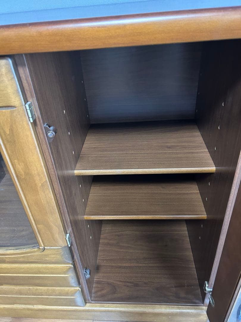 【※引取限定】木製キャビネット ガラス扉付き